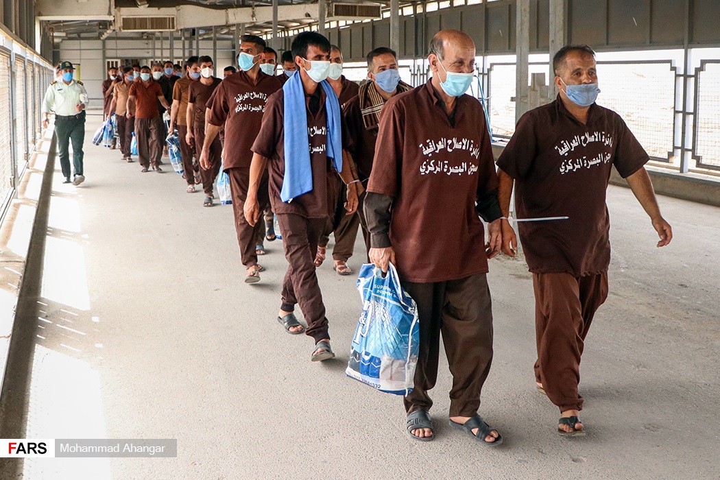 تصاویری جالب از آزادی ۴۰ شهروند ایرانی از زندان‌های عراق